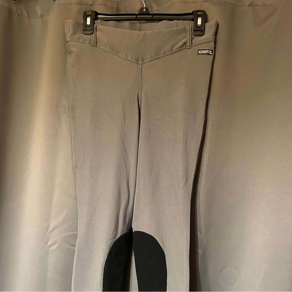 Kerrits Equestrian Pants in Gray with Black Patches